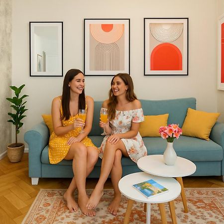 Urban Dream Studio With City Views & Comfort Bukarest Exteriör bild